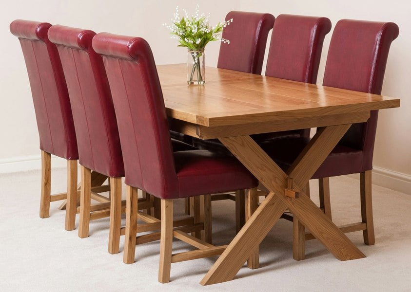 That's Furniture Vermont Cross Leg Oak Extending Dining Table with Washington Leather Chairs