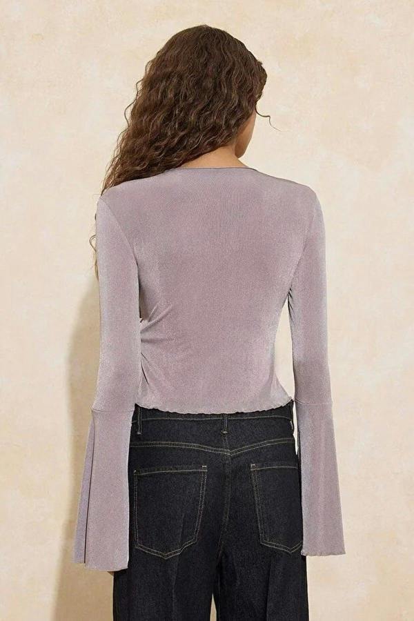WOVCOR V-Neck Long Sleeved Buzzy Knit Blouse with Tie Detail