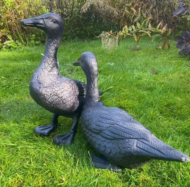 Inspirational Gifting Pair of Ducks Garden Sculpture Cast Aluminium Ornament