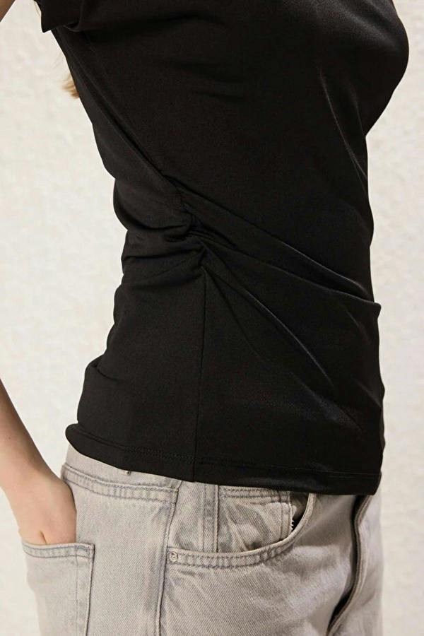 WOVCOR Flexible Knit Blouse with Drape & Pad Detail