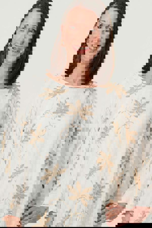 White | Floral Embroidered 3/4 Sleeve Top
