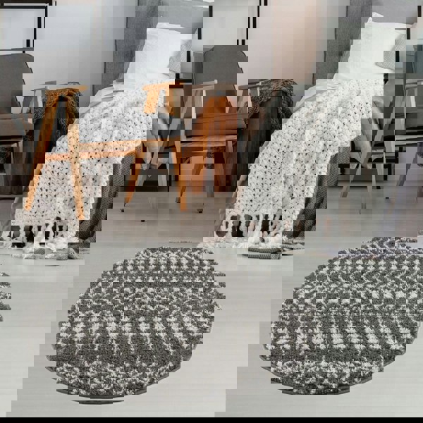 Moroccan-style thick shaggy rug non-shedding