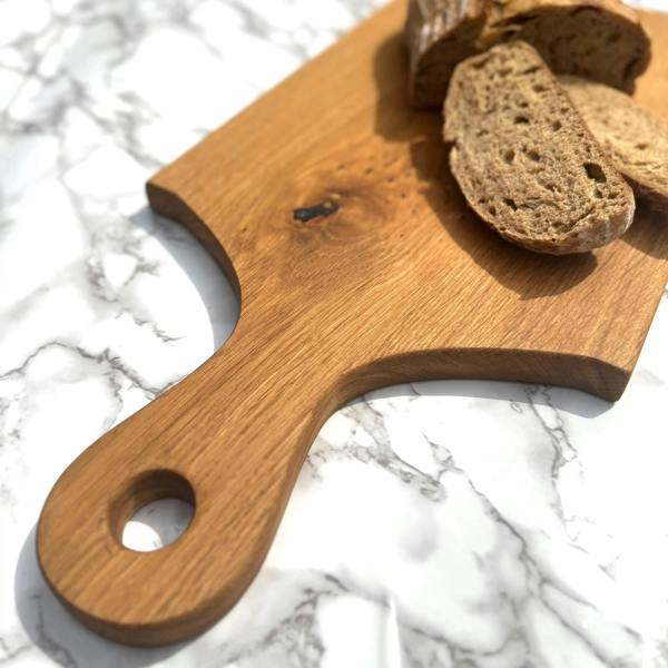 Giraffes & Craftz Large Oak Paddle with Round Handle - Oak Cheese, Bread and Serving Board