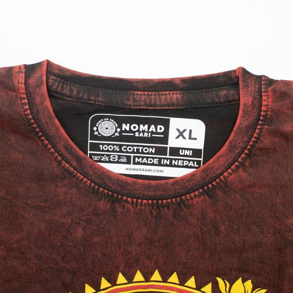 Maroon crew-neck t-shirt neckline with inner label, XL size mark