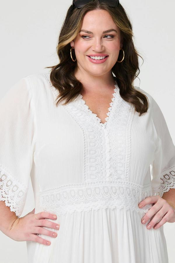 White | Curve Tiered Lace Trim Maxi Dress
