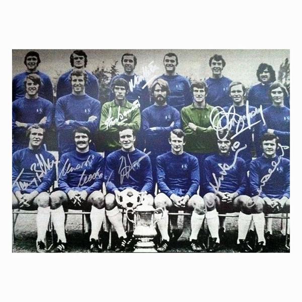 Unbranded Chelsea 1970 FA Cup Winners photo signed by 8. — Premium framing