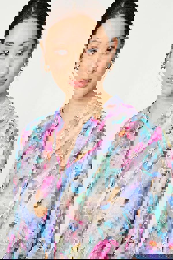 Blue | Floral 3/4 Sleeve Curved Hem Blouse