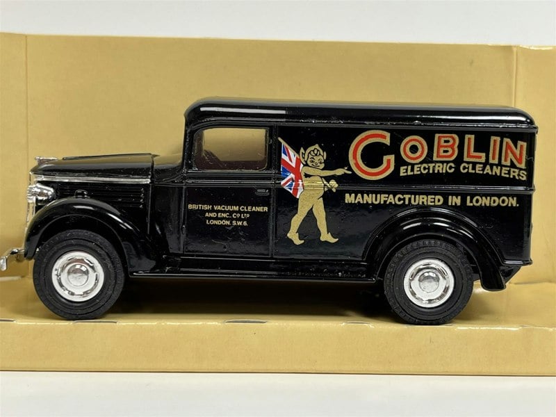 MCSlots GMC Van 1937 Goblin Electric Cleaners Models of Yesteryear 1:45 Scale Matchbox Y12D S5