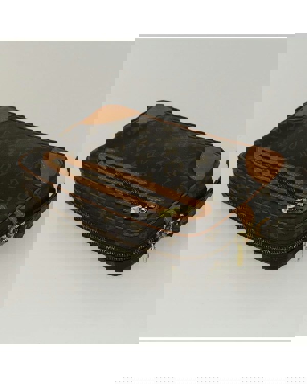 154358335.jpg