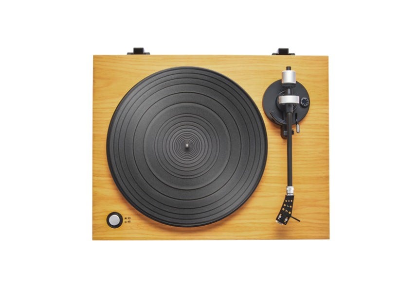 Roberts Stylus – Classic High Fidelity Vinyl Turntable Record Player Light Oak - Free Gift Valued SRP of £20!