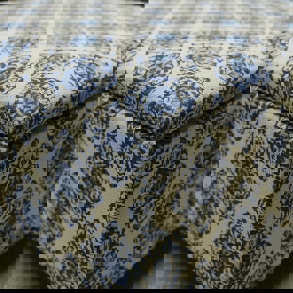 Classic British Design Ottoman Square Coffee Table – Refined Storage & Versatile Living - ISTOOLS