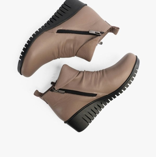 Lotus CORDELIA Womens Boots Clay