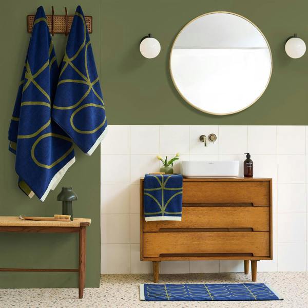 Orla Kiely Linear Stem Navy-Olive Hand Towel 50x90cm