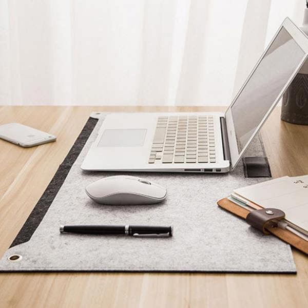 Accuratus Felt Computer Mouse Pad / Laptop Desk Pad & Mouse Mat with Pen & Paper Compartment