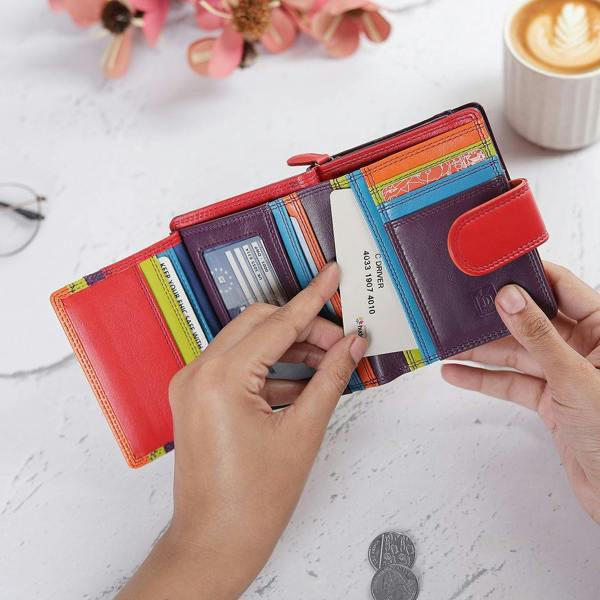Interior of Soft Leather Colourful Purse – Camellia London organised card slots and note compartment