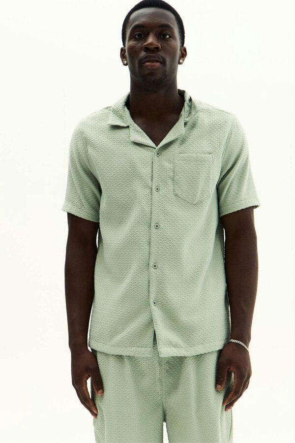 Men’s Textured Jacquard Matching Shirt & Shorts Set