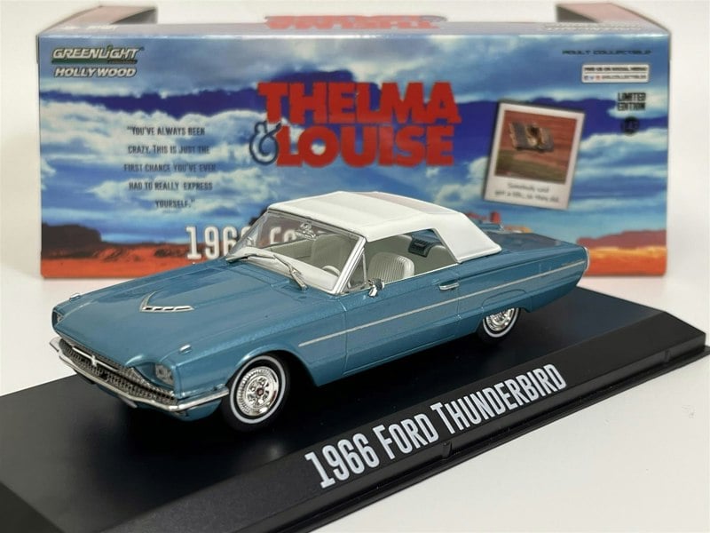 Greenlight Thelma & Louise 1966 Ford Thunderbird Top Up Blue 1:43 86619