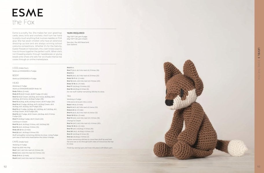 Edward's Menagerie New Edition: Over 50 easy-to-make soft toy animal crochet patterns (Paperback Book)