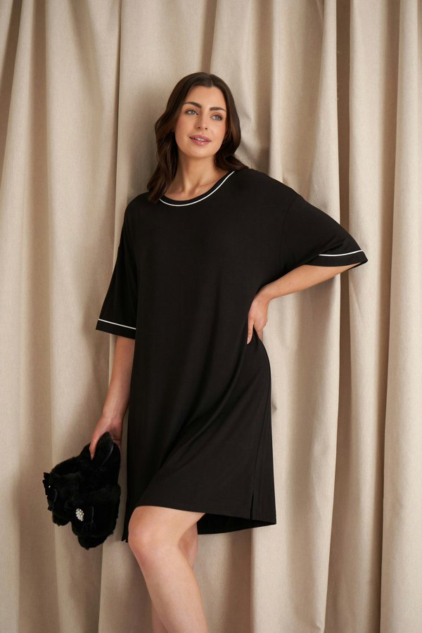 Pretty You London Women's Bamboo Classic Tee Dress in Black