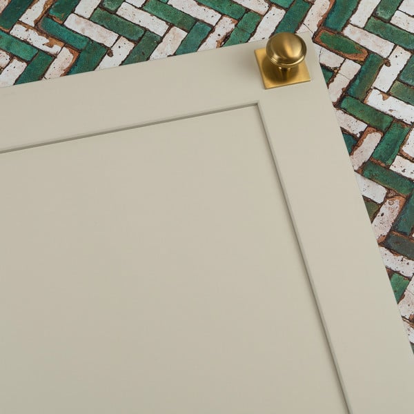 Handle & Home Satin Brass Round Knobs & Cup With Backplate