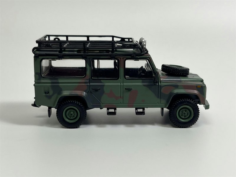 Mini GT Land Rover Defender 110 Military Camouflage RHD 1:64 Scale Mini GT MGT00237R