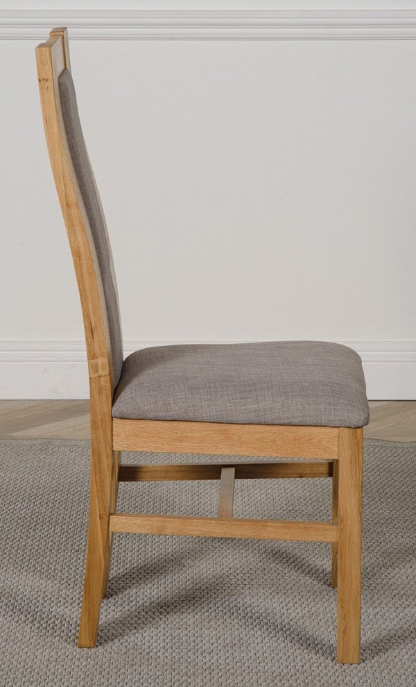 That's Furniture Richmond Small Extending Oak Dining Set with Stanford Oak Chairs