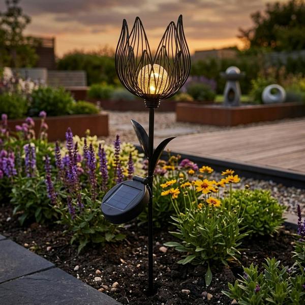Garden Greatness Lunaria Urban Solar Flower Garden Stake Light