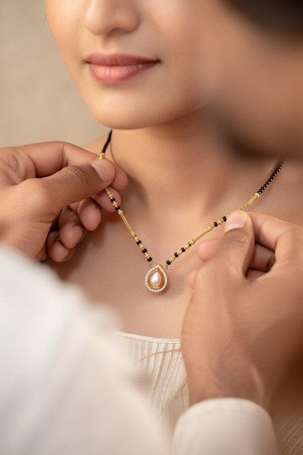 The Colourful Aura Oval Solitaire Charm Black Beaded 18ct Gold Plated Mangalsutra Necklace