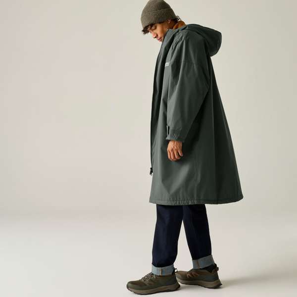 Regatta Unisex Adult Abstract Mountain Waterproof Changing Robe - Iron