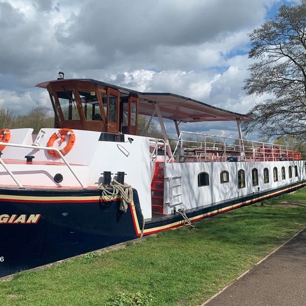 Virgin Experience Days Windsor and Maidenhead Three Course Lunch River Cruise for Two