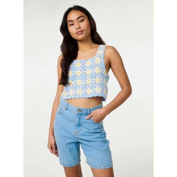 Pink Vanilla Daisy Crochet Crop Top