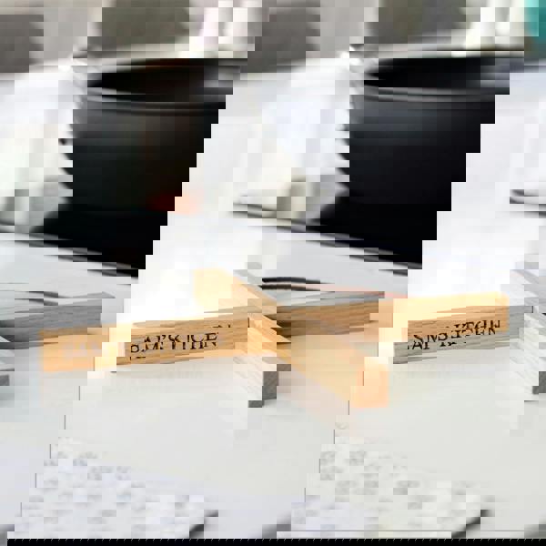 MijMoj Design Personalised Solid Oak Trivet – Space Saving Kitchen Gift