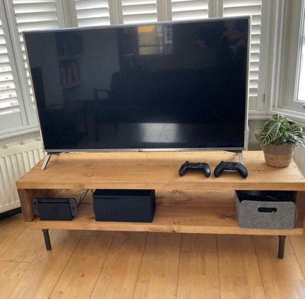 The Bespoke Carpentry Co TV Stand - Copper Legs