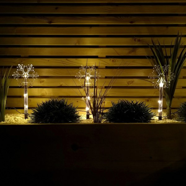 Samuel Alexander Battery Operated Set of 8 Light up Christmas Snowflake Garden Stakes with LEDs