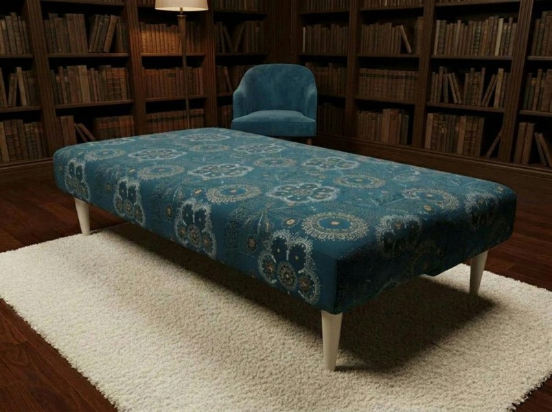 ISTOOLS Premium Loop Floral Green Pattern Footstool – Versatile Ottoman Bench & Coffee Table - 50 x 30 Inches (127 x 76cm)