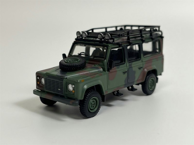 Mini GT Land Rover Defender 110 Military Camouflage RHD 1:64 Scale Mini GT MGT00237R