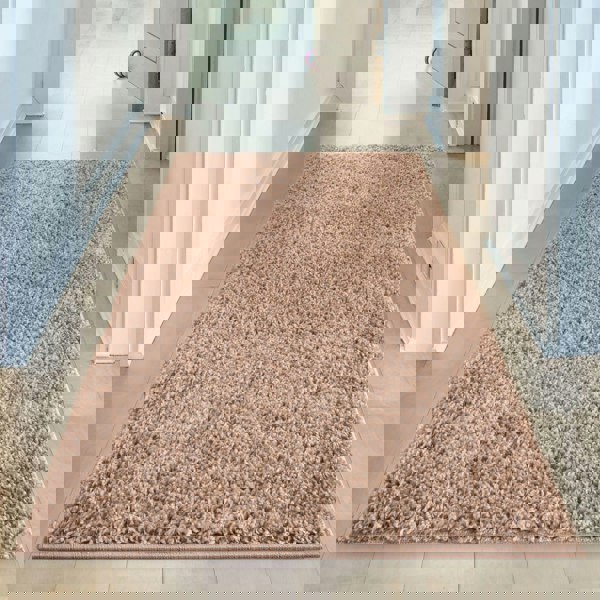 Beige colour Shaggy rug Plain design thick pile, non-shedding.