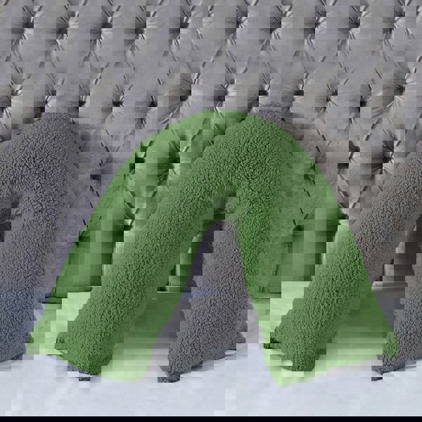 Snug City Teddy Bear Fleece Super Soft Cosy V Shape Pillowcase