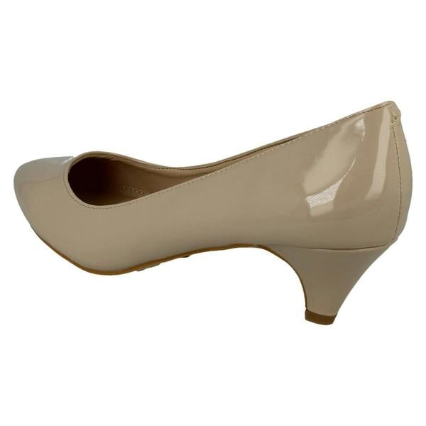 Anne Michelle Ladies Anne Michelle Mid Heel Pointed Toe Court Shoes