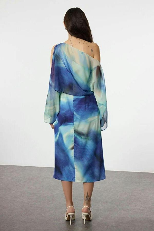 WOVCOR Abstract Patterned Straight Cut Maxi Dress with Cape Detail