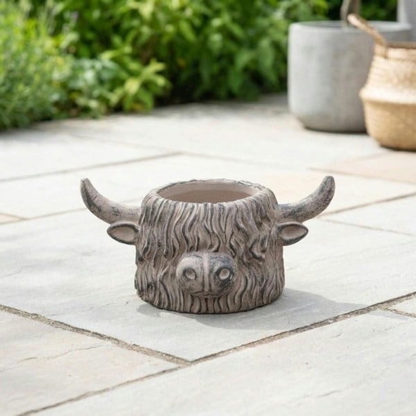 Garden Greatness Highland Cow Planter Pot
