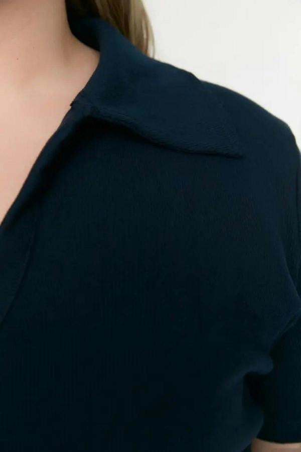WOVCOR Polo Collar Body-Fitting Ribbed Knit Blouse