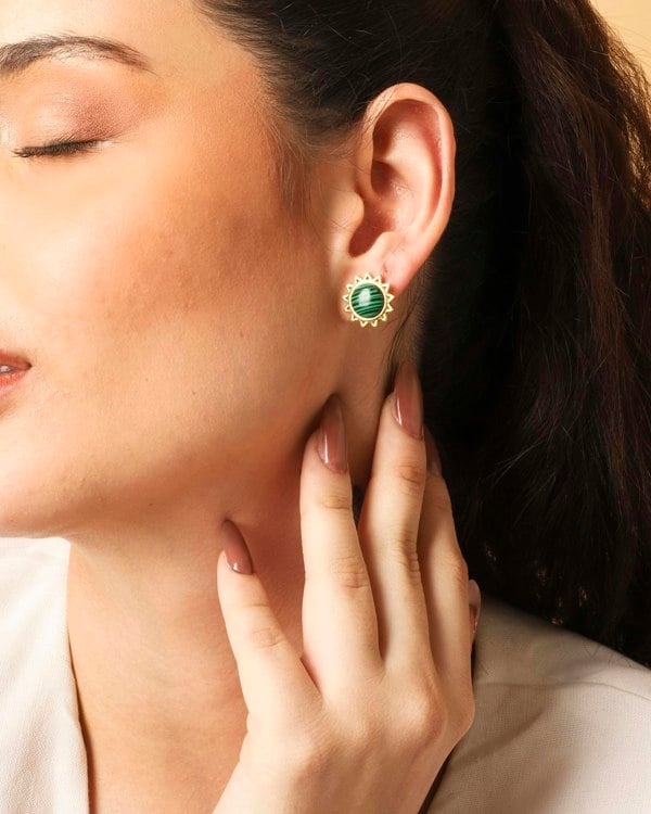 Stellar Elegance - Chakra Earrings Malachite - Lila Rasa