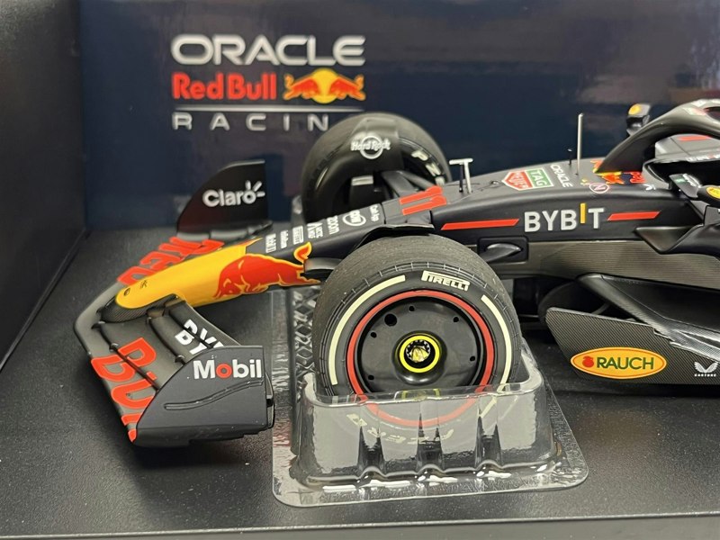 Minichamps Sergio Perez #11 Red Bull Racing RB19 Winner Saudi Arabian GP 2023 1:18 110230111