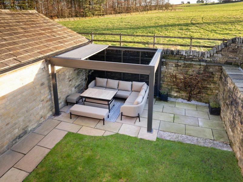 Ocean Designs Aviero 3m x 4m Retractable Free Standing Pergola