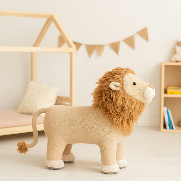 CROCHETTS Large lion plush with auxiliary seat for children LT-R13