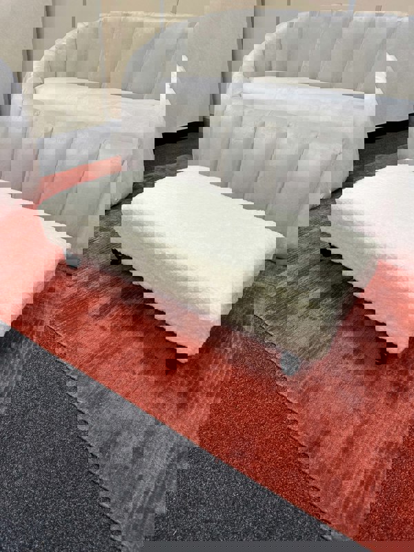 ISTOOLS Luxury Footstool – Soft Cozy Fur Bench for Living Room Comfort