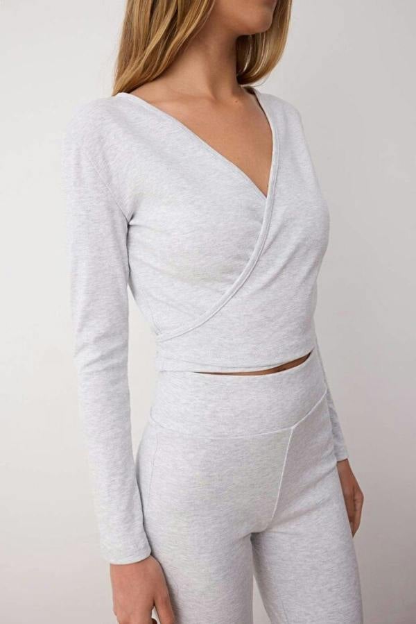 WOVCOR 2-Piece Slim Fit Long Sleeve Stretch Knit Set with Wrap Closure