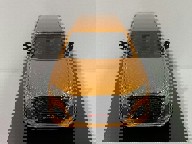 audi rs q8 rhd dragan orange 1:64 scale paragon 65173r new