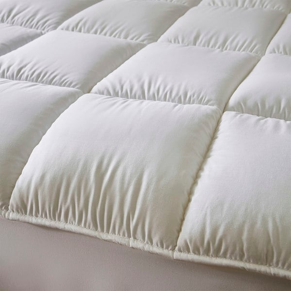 Hotel Pure Luxury Premium Suite Waterproof Mattress Topper & Pillow Protector Set